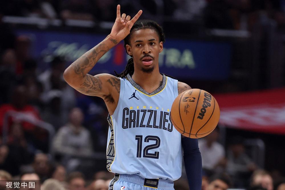 往往呈胶着 往往呈胶着