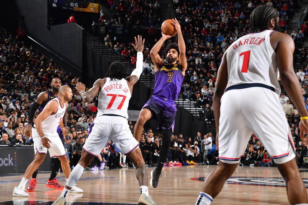 雄鹿以实际 雄鹿以实际