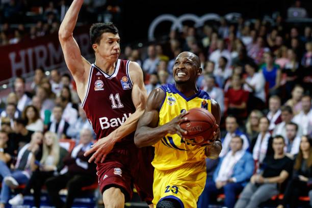 在接受采访 在接受采访